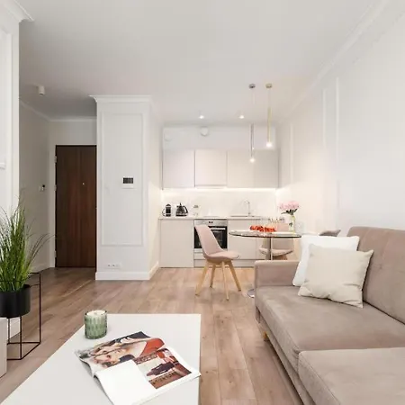 Apartment Close-urban Chic - Luxury For Up To 10 Guests In Mennica Residence, Center