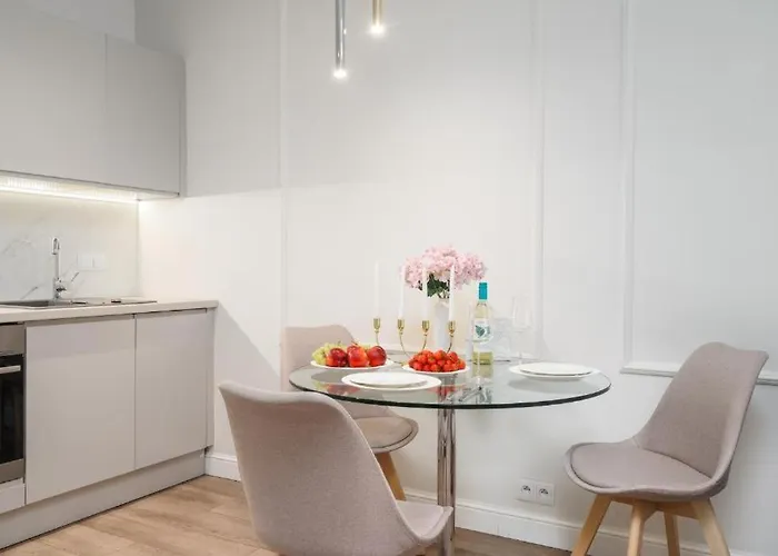 Apartament Urban Chic - Luxury For Up To 10 Guests In Mennica Residence, Center Warszawa