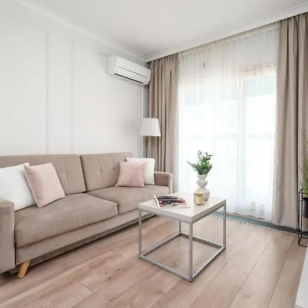 Urban Chic - Luxury For Up To 10 Guests In Mennica Residence, Center
