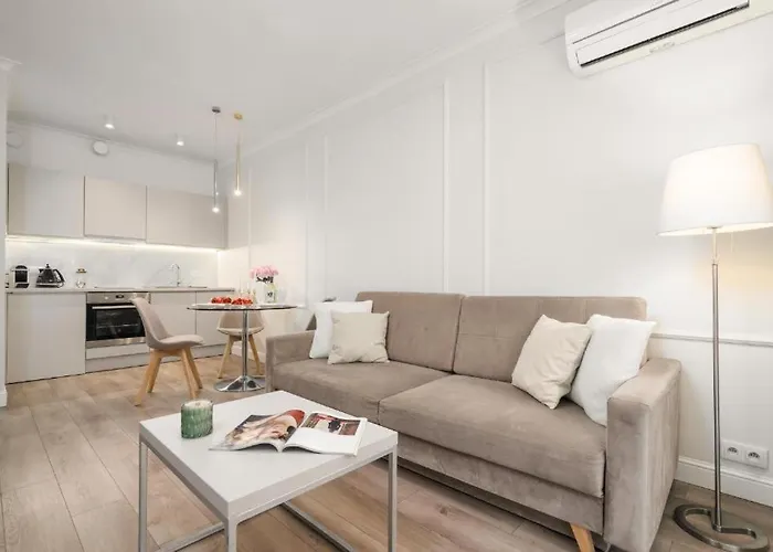 شقة Urban Chic - Luxury For Up To 10 Guests In Mennica Residence, Center